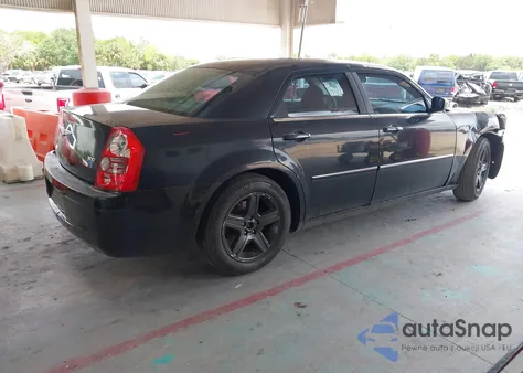 2009 Chrysler 300 Lx z USA, uszkodzony, nr VIN 2C3KA43D09H517498